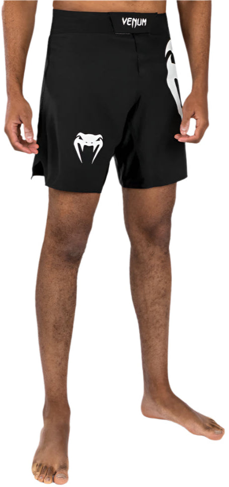 Venum Light 5.0 Fightshort - Black/White