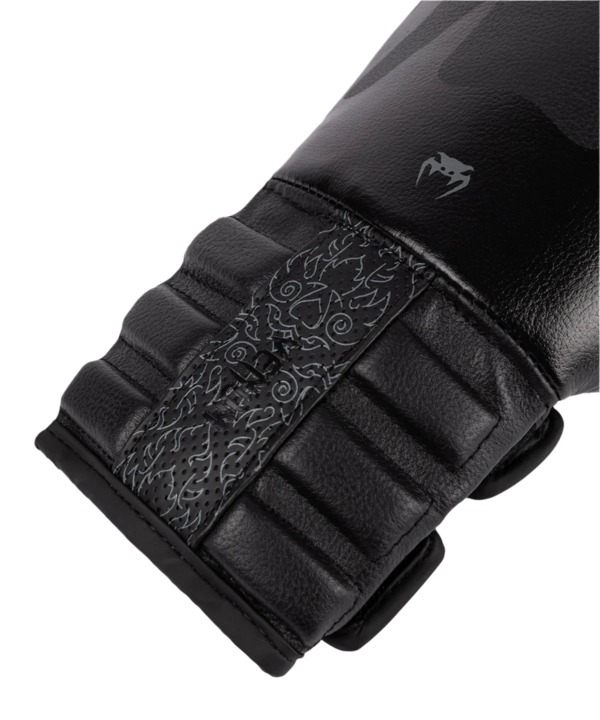 Venum Reverso Boxing Gloves - Black/Black