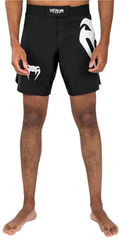 Venum Light 5.0 Fightshort - Black/White