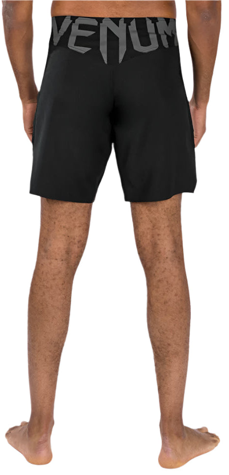 Venum Light 5.0 Fightshort - Black/White