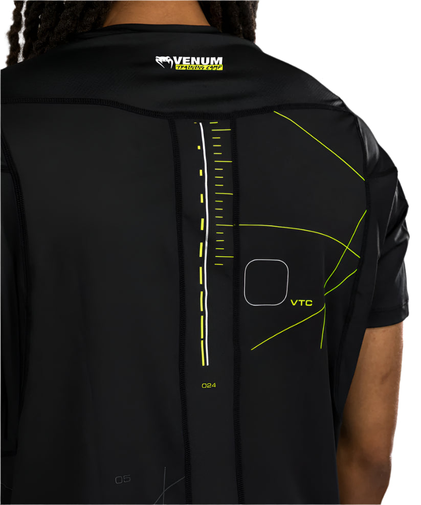 Venum Training Camp 4.0 Dry Tech T-Shirt - Black/Neon Green