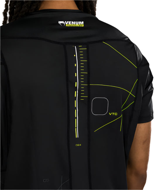 Venum Training Camp 4.0 Dry Tech T-Shirt - Black/Neon Green