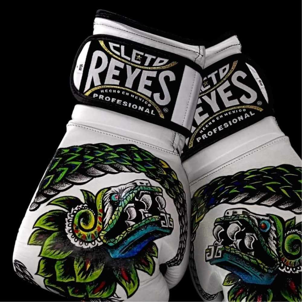 Cleto Reyes Quetzalcoatl Boxing Gloves White/Green Boxing Gloves Cleto Reyes