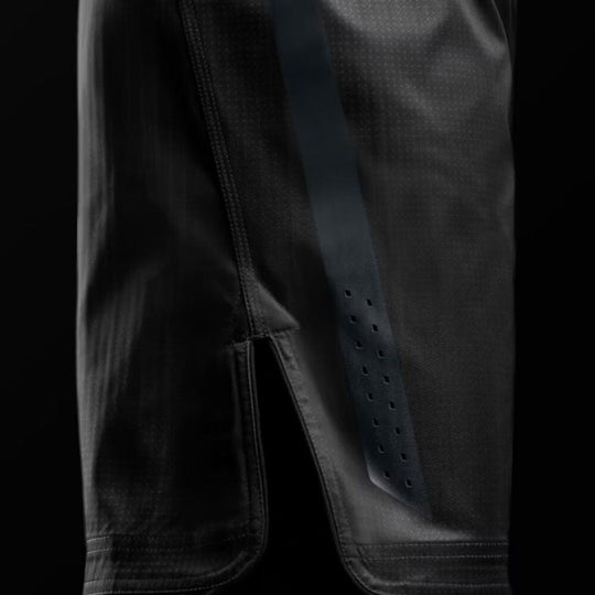 Hayabusa Core 3/4 Thigh Fight Shorts - Black