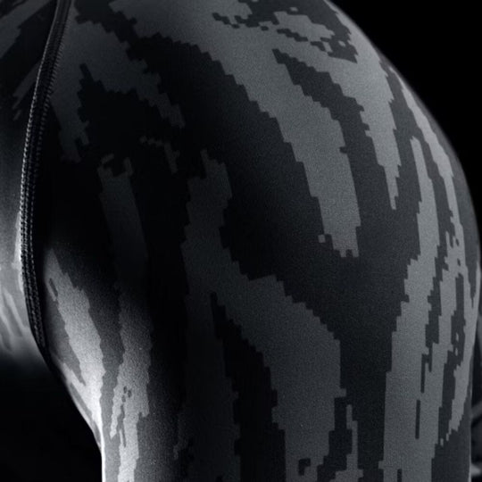 Hayabusa Apex Short Sleeve Rashguard - Carbon Black