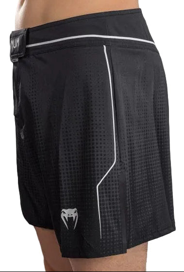 Venum Stealth Fightshorts - Black/White