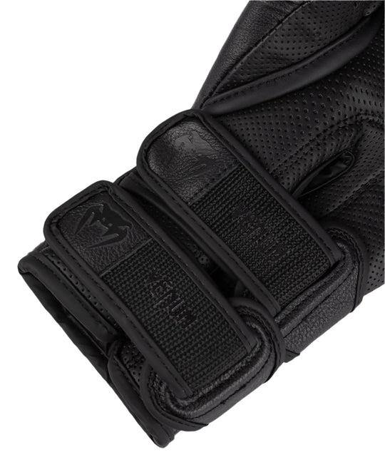 Venum Reverso Boxing Gloves - Black/Black