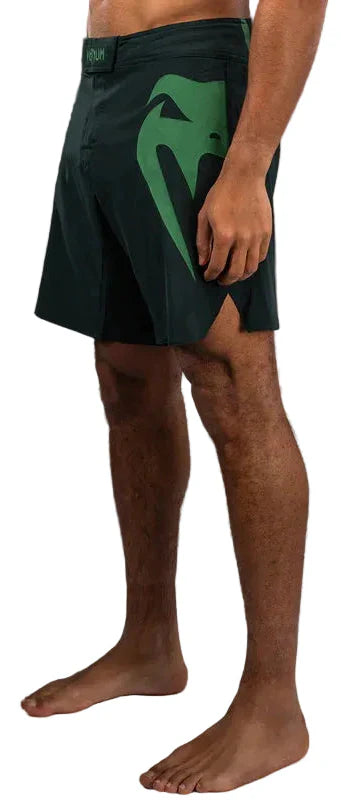 Venum Light 5.0 Fightshorts - Forest Green/Light Green