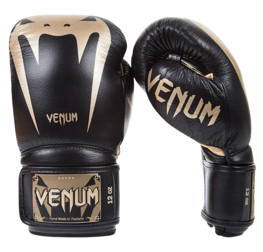 Venum Giant 3.0 Boxing Gloves - Nappa Leather - Black/Gold