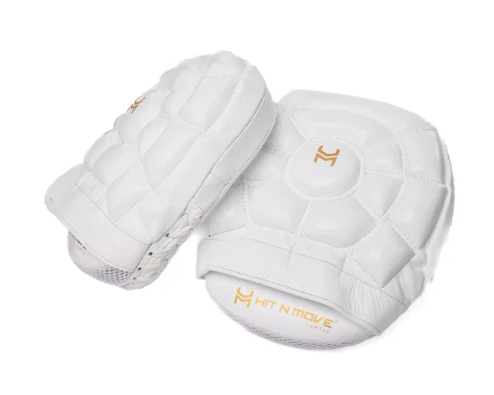 Hit N Move Curved Micro Turtle Mitts - White
