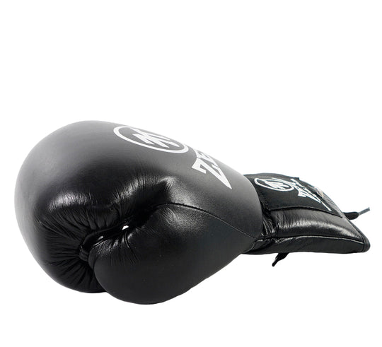 Zett Lace-Up Fighter Gloves